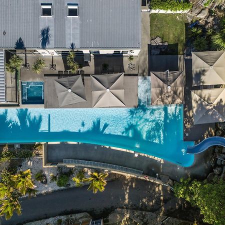 Tasman Holiday Parks - Waihi Beach エクステリア 写真 Aerial view of the pool