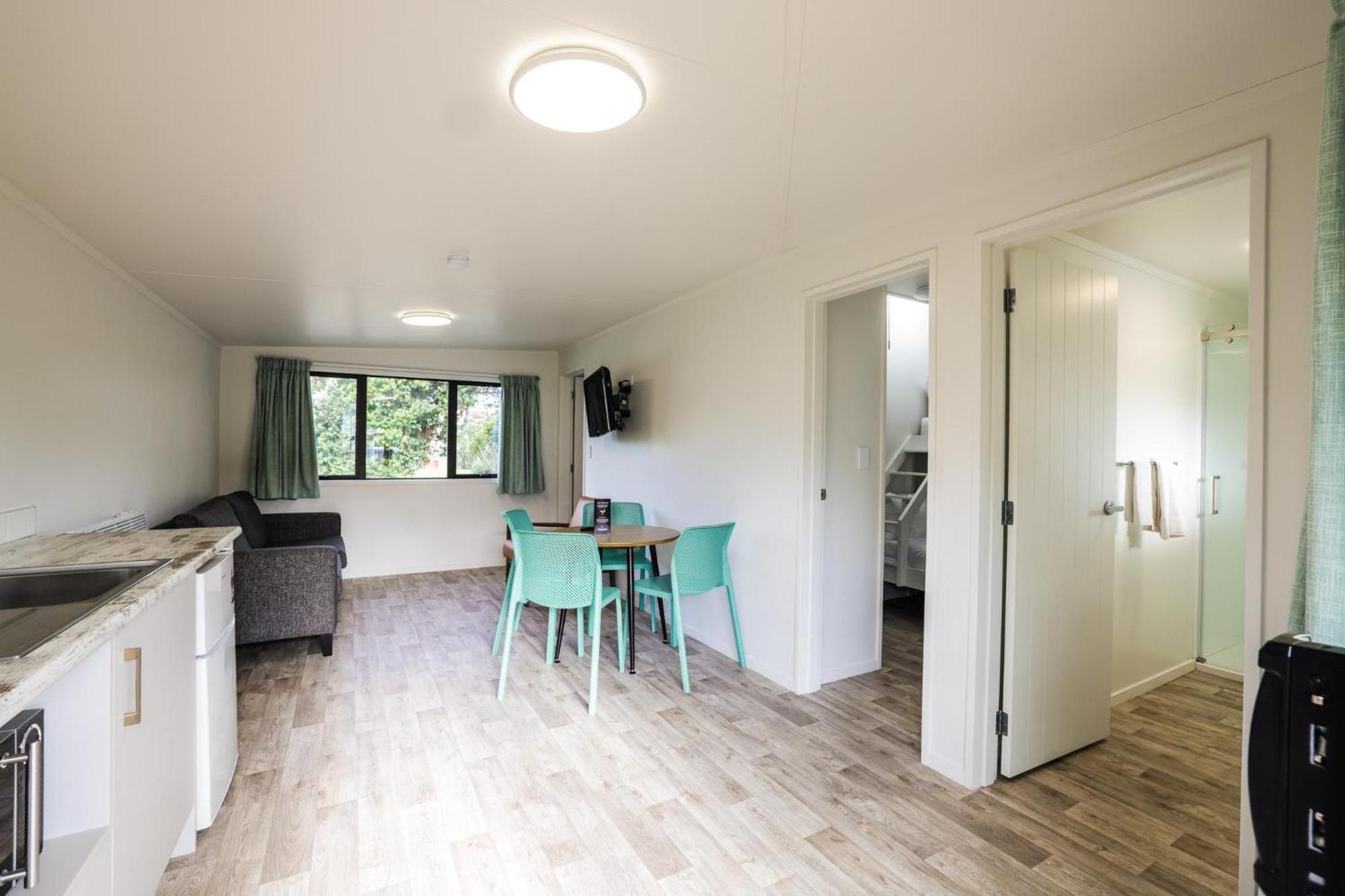 Tasman Holiday Parks - Waihi Beach エクステリア 写真 A typical one-bedroom apartment at the park