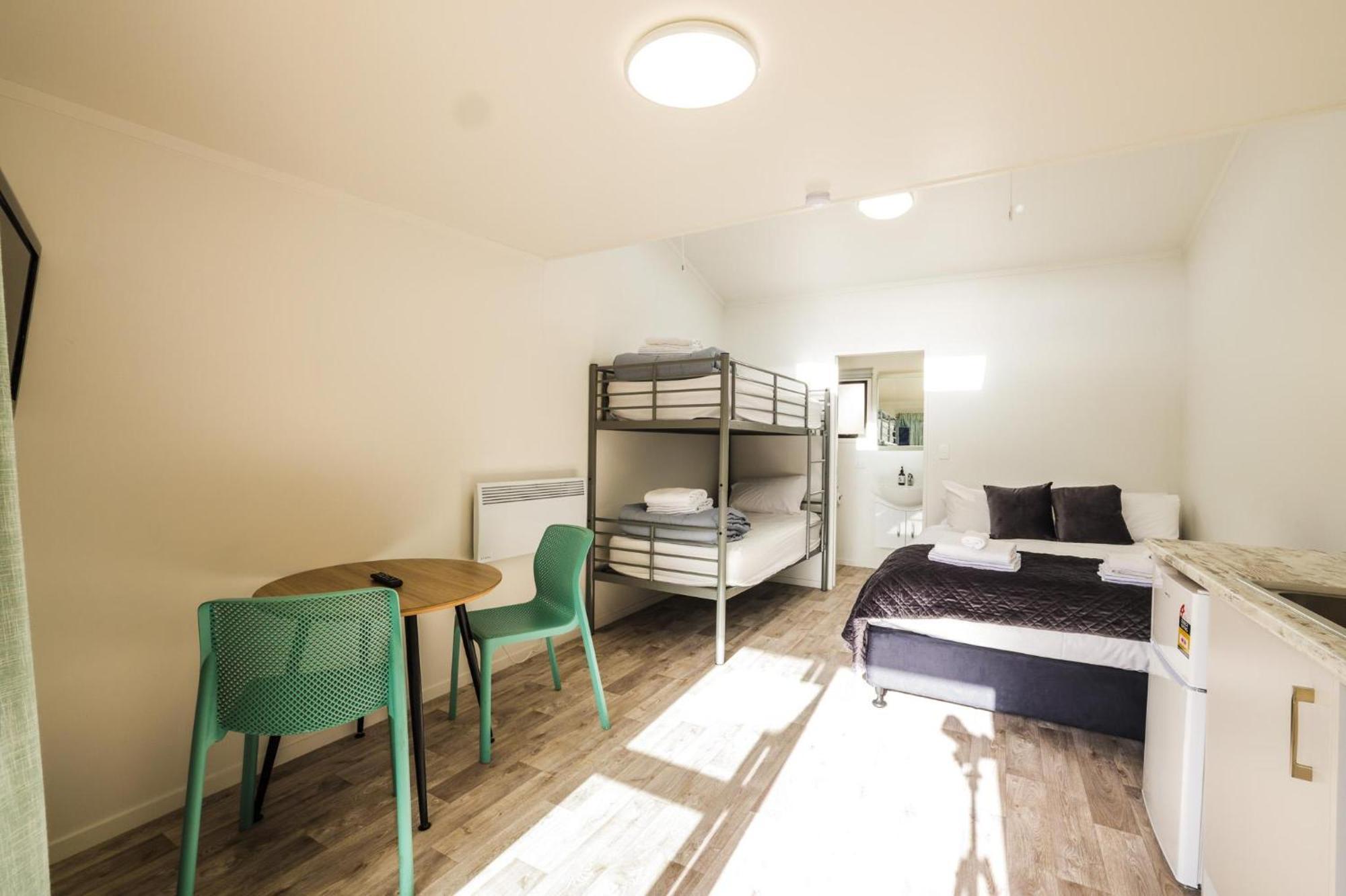 Tasman Holiday Parks - Waihi Beach エクステリア 写真 A typical studio apartment