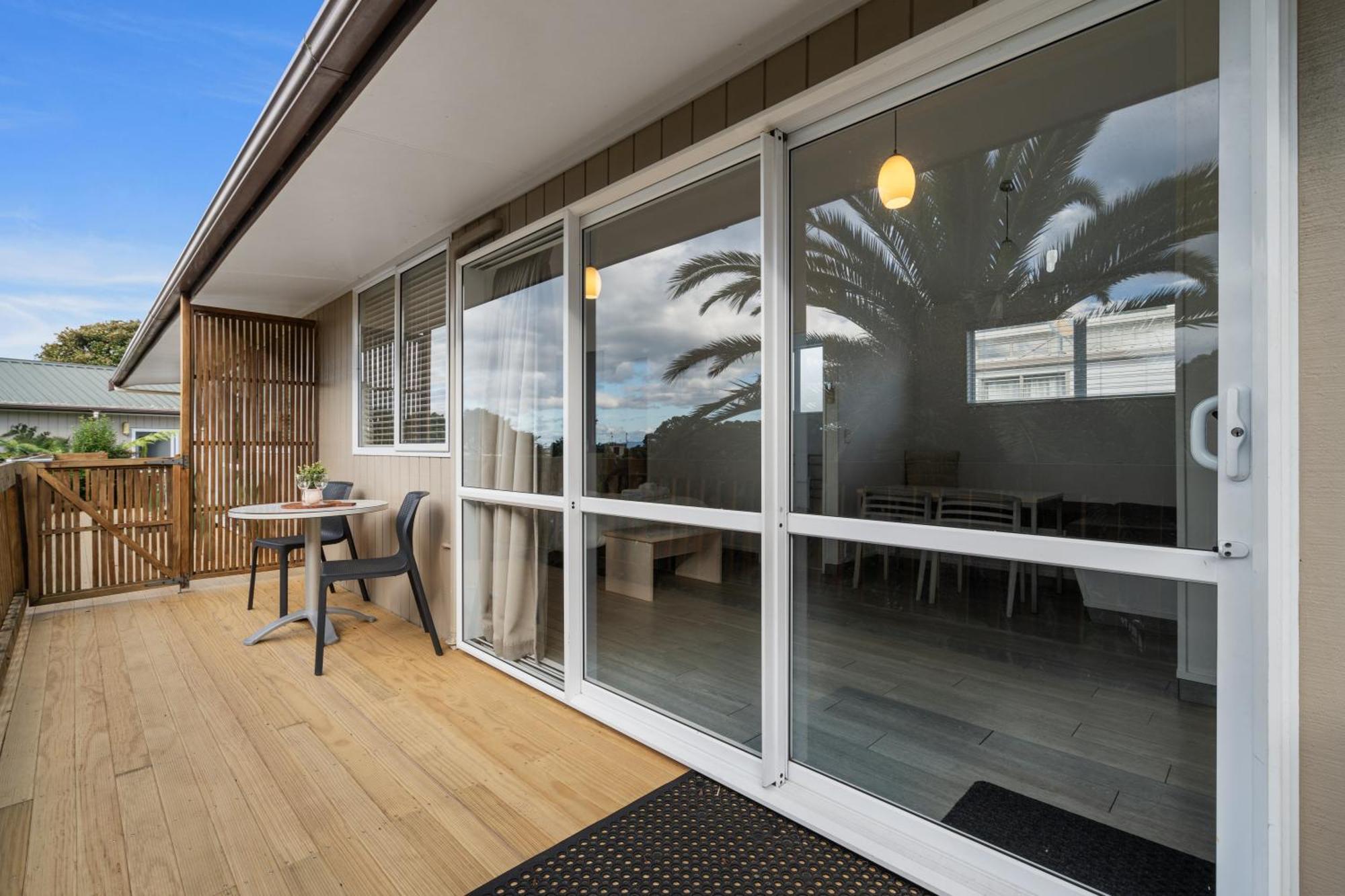 Tasman Holiday Parks - Waihi Beach エクステリア 写真 A sliding door