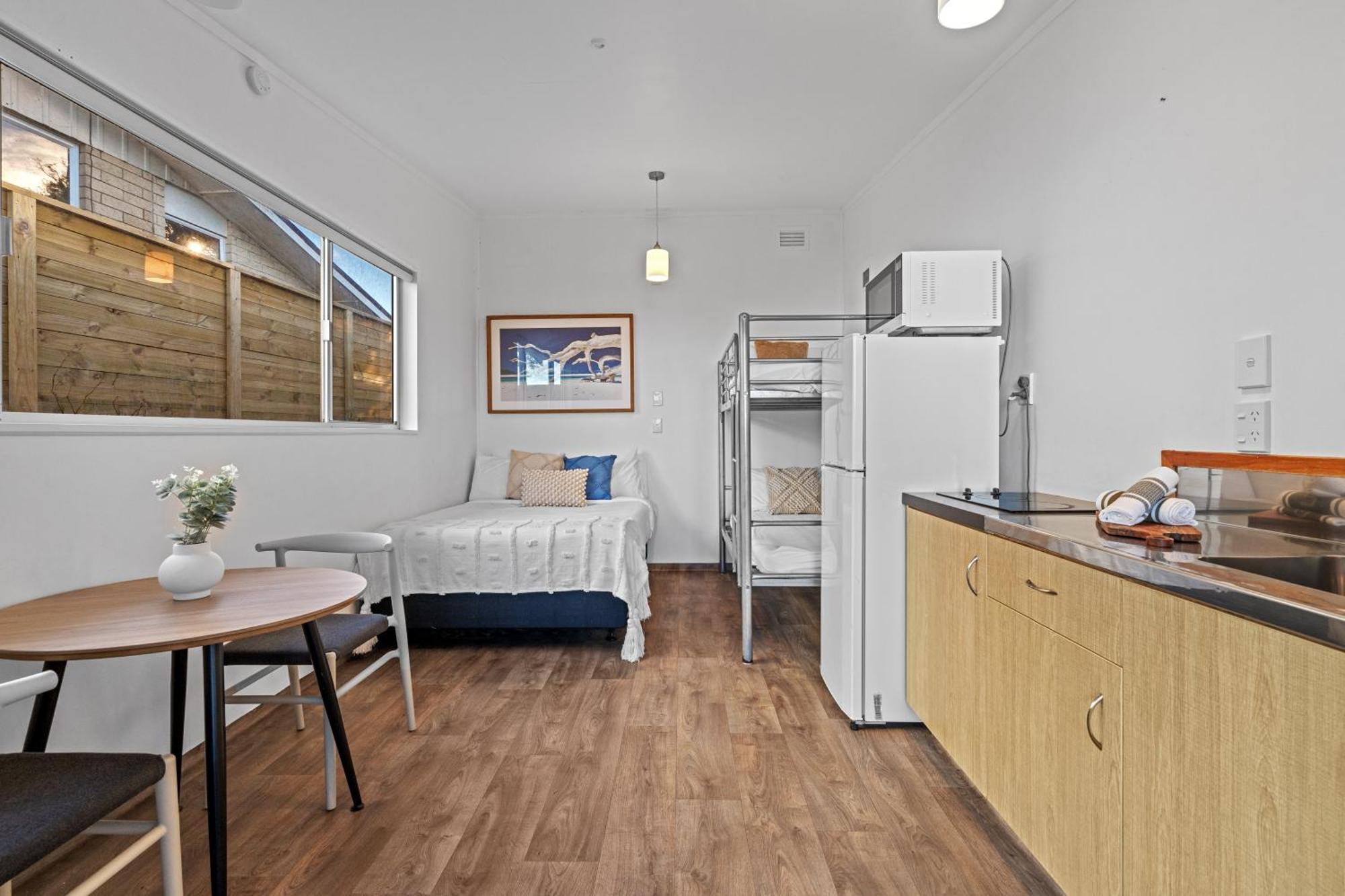 Tasman Holiday Parks - Waihi Beach エクステリア 写真 A typical studio apartment